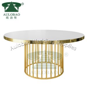 Round Banquet Tables