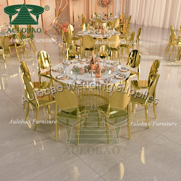 Round Banquet Tables