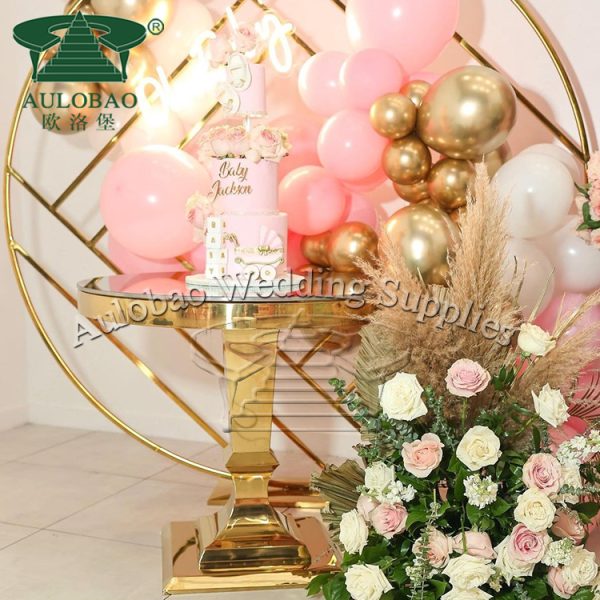 Gold Cake Table