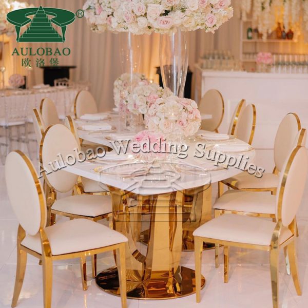 Serpentine Banquet Tables