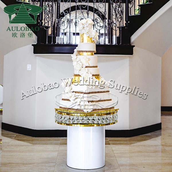 Beautiful Wedding Cake Tables