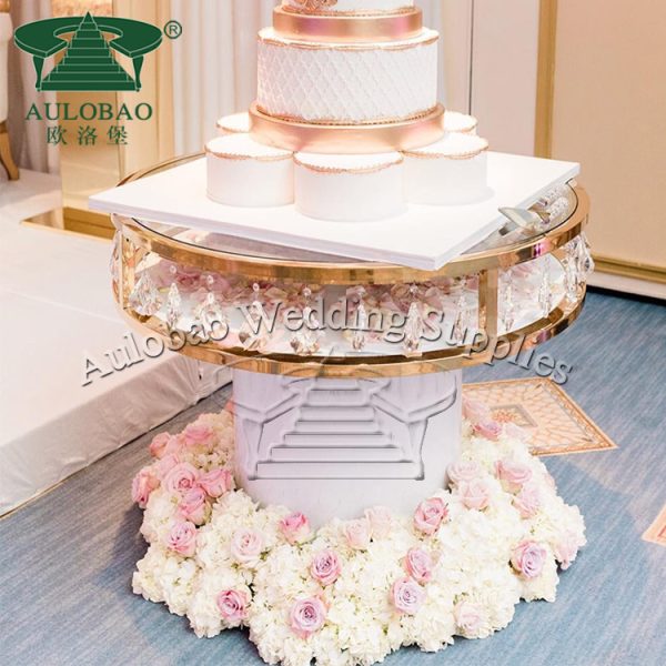 Beautiful Wedding Cake Tables