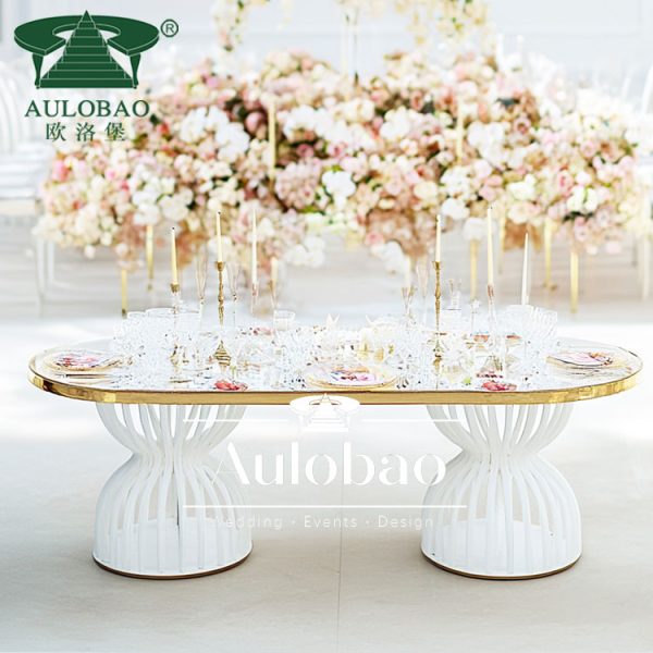 Gold Wedding Table