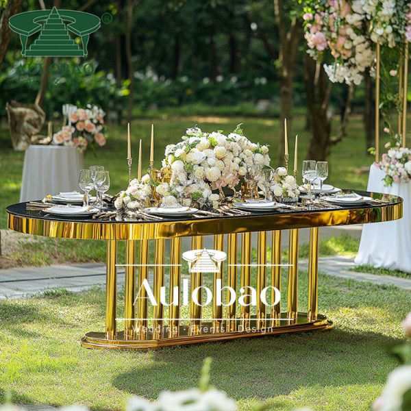 Oval Wedding Table